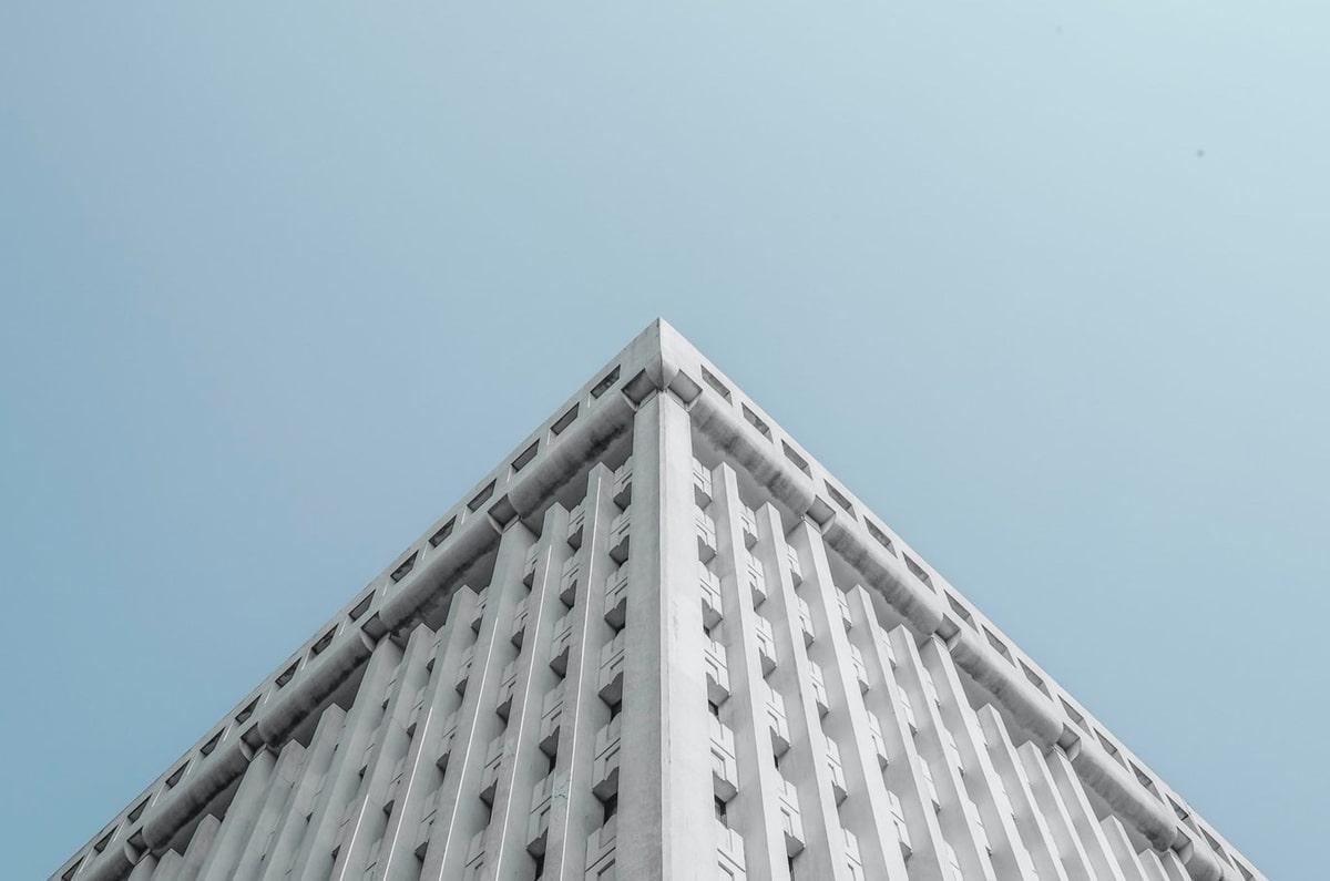 欧冠晋级规则-曝上港提高报价将签欧冠级中卫 他比艾哈更有潜力