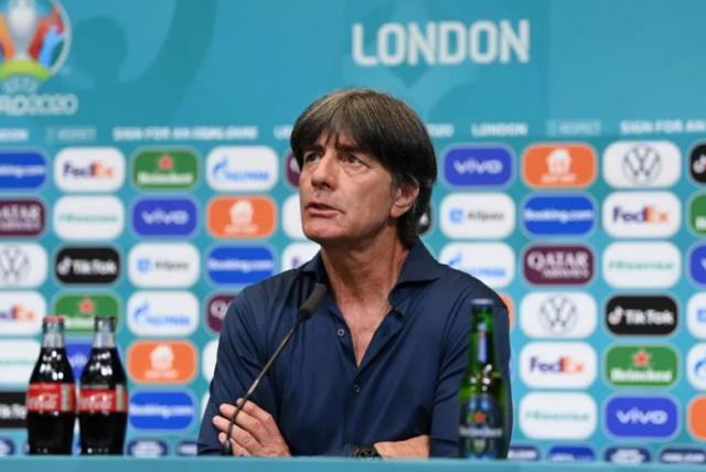 欧冠八强对阵-勒夫:我们没抓住机会 巴拉克:勒夫临场调整太慢了